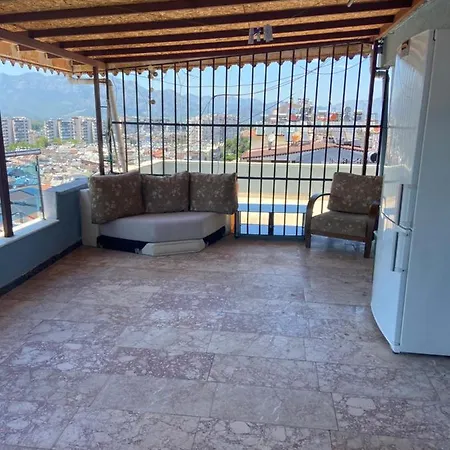 Квартира С Панорамным Видом На Море И Горы Apartment